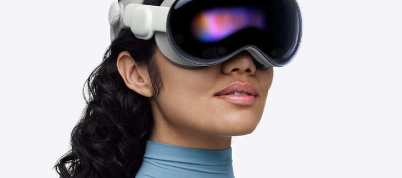 Immagine X-Plane 12 e iRacing arrivano su Apple Vision Pro: simulatori di volo e racing via streaming PC